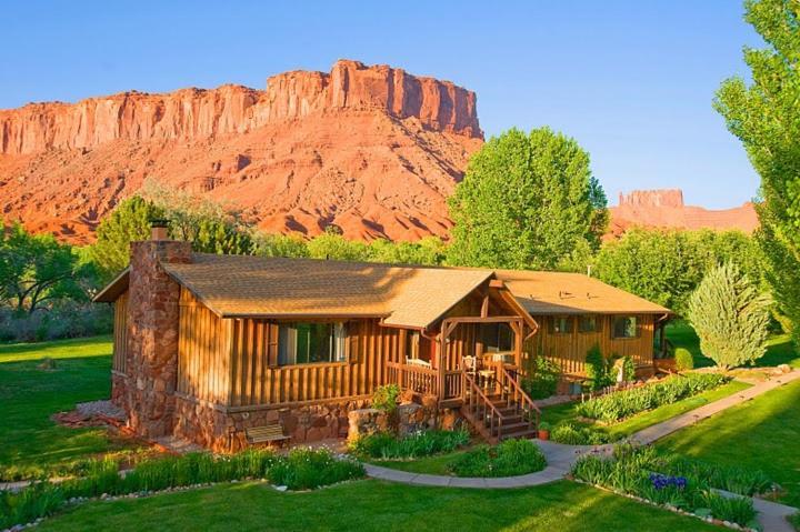 Castle Valley Inn Moab Exterior photo