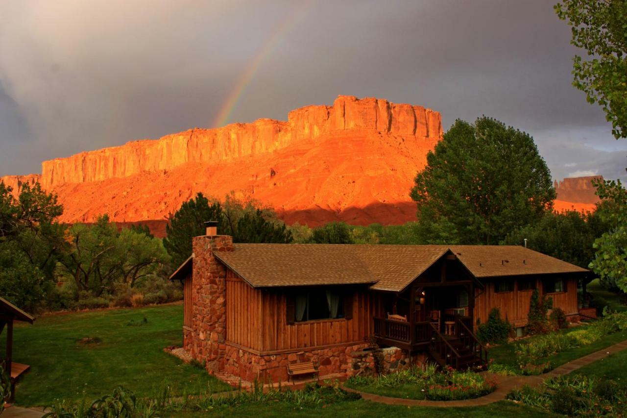 Castle Valley Inn Moab Exterior photo